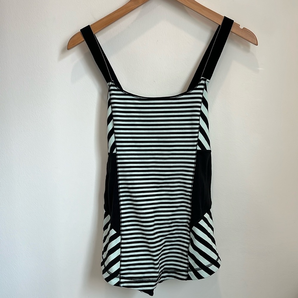 Lululemon Cross back tank top
